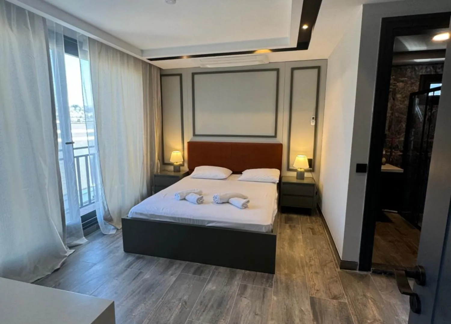 Isitmali Havuzlu Lueks Villa Kusadası Appartement